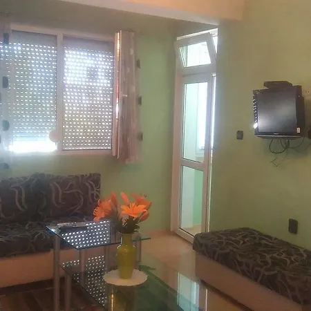 Kristelin Zarata * ستارا زاغورا